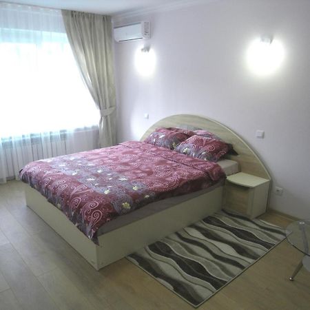 Modern Apartment Chisinau Exterior foto